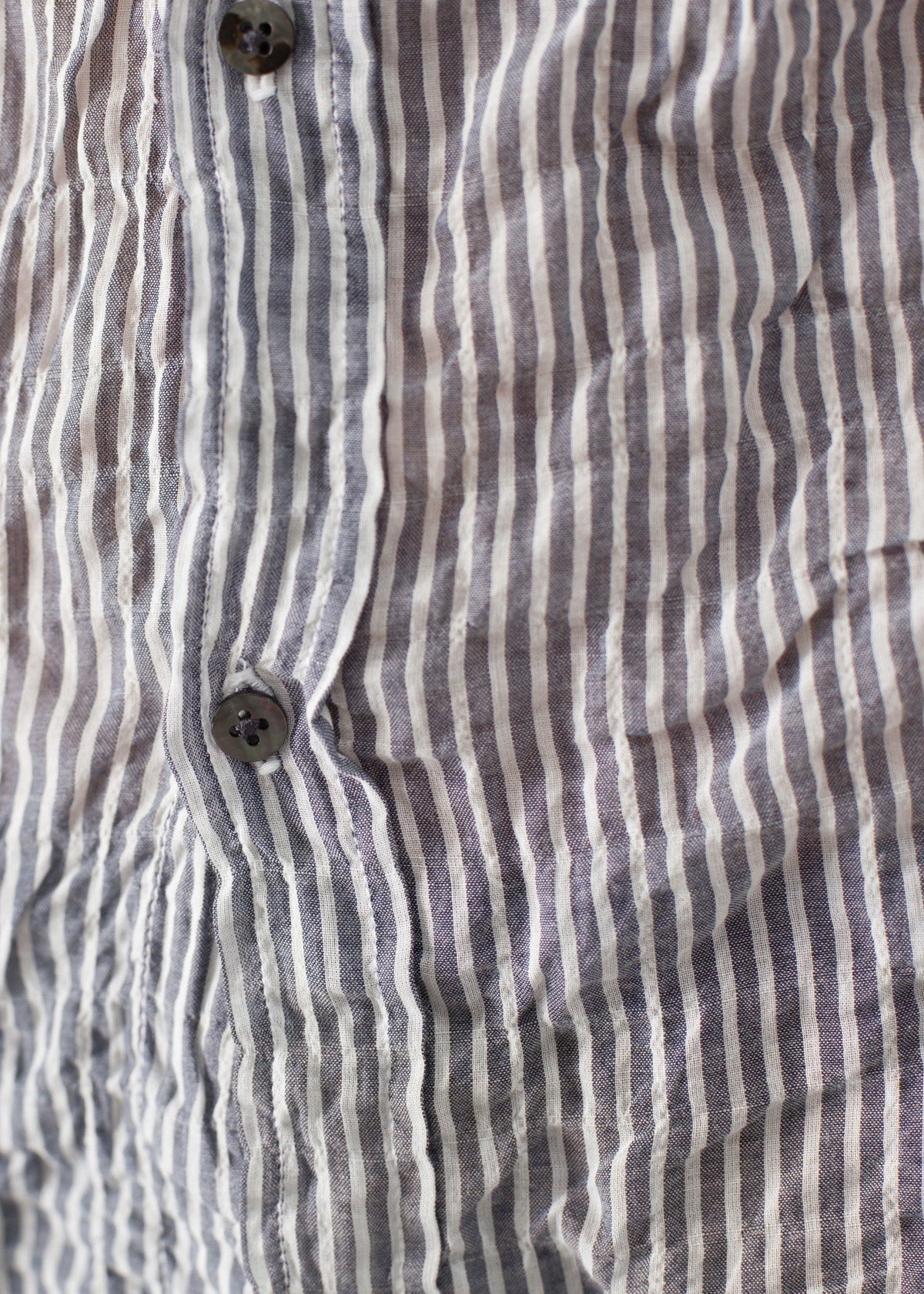 Camicia da ragazzo con spilla